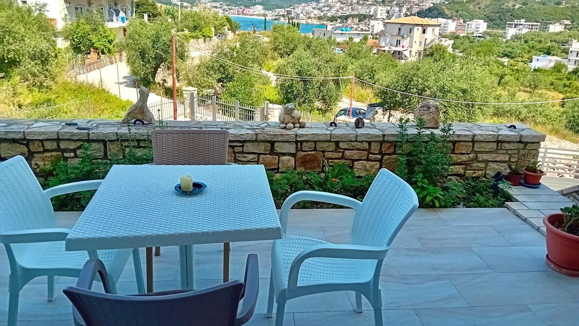 Hotel Artur Apartments Himare