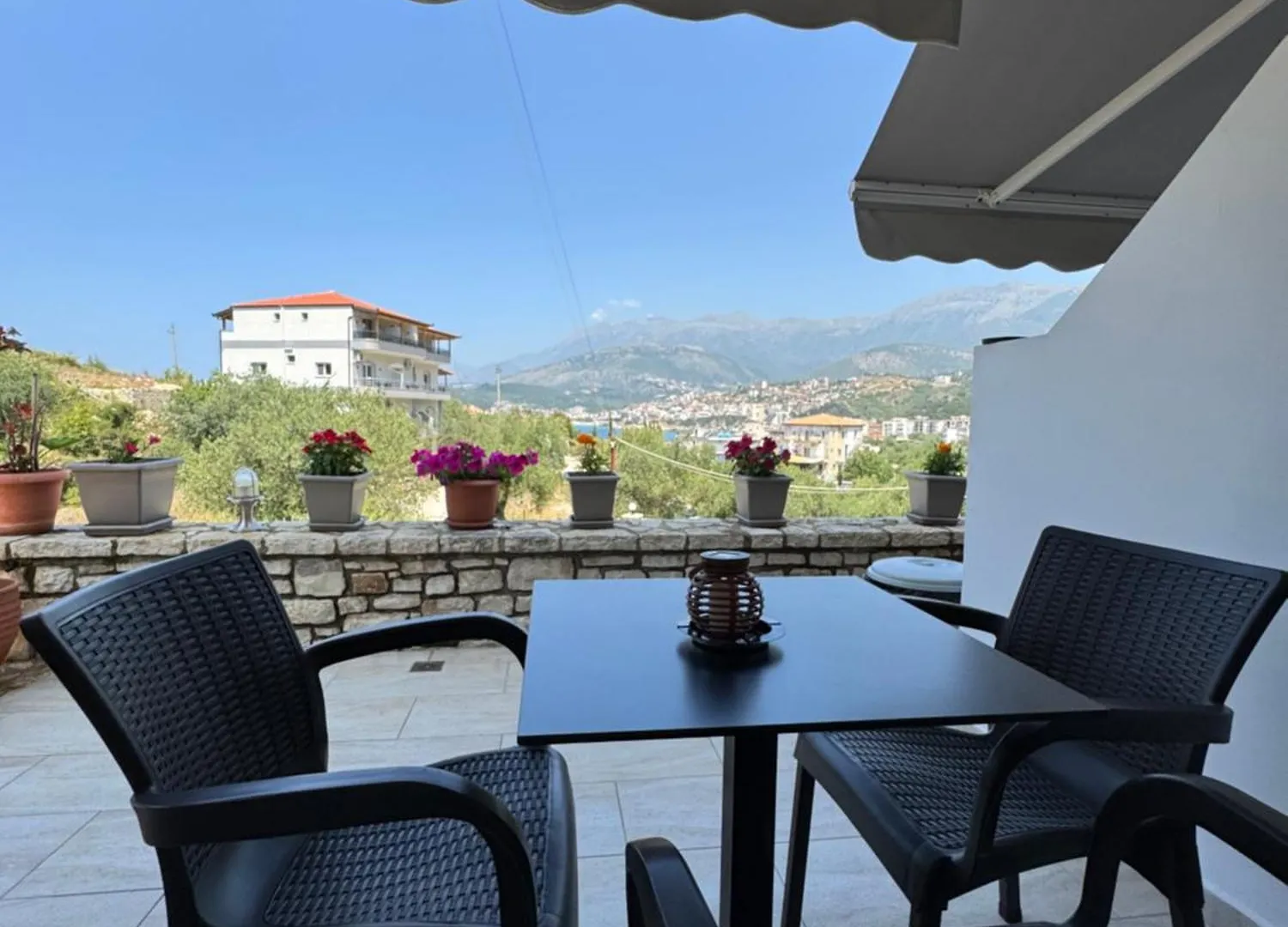Hotel Artur Apartments Himare