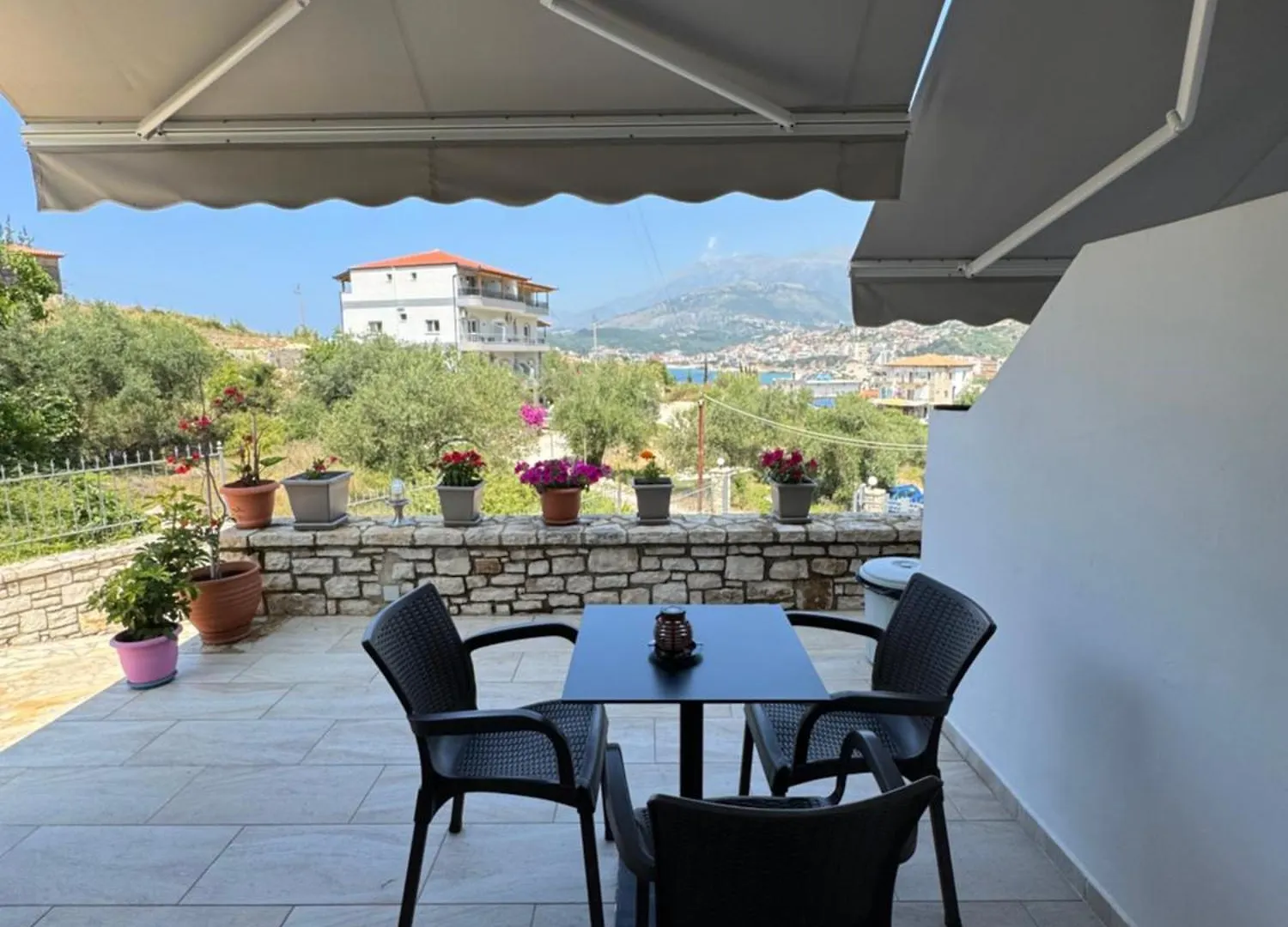Artur Apartments Himara 0*,  Albania