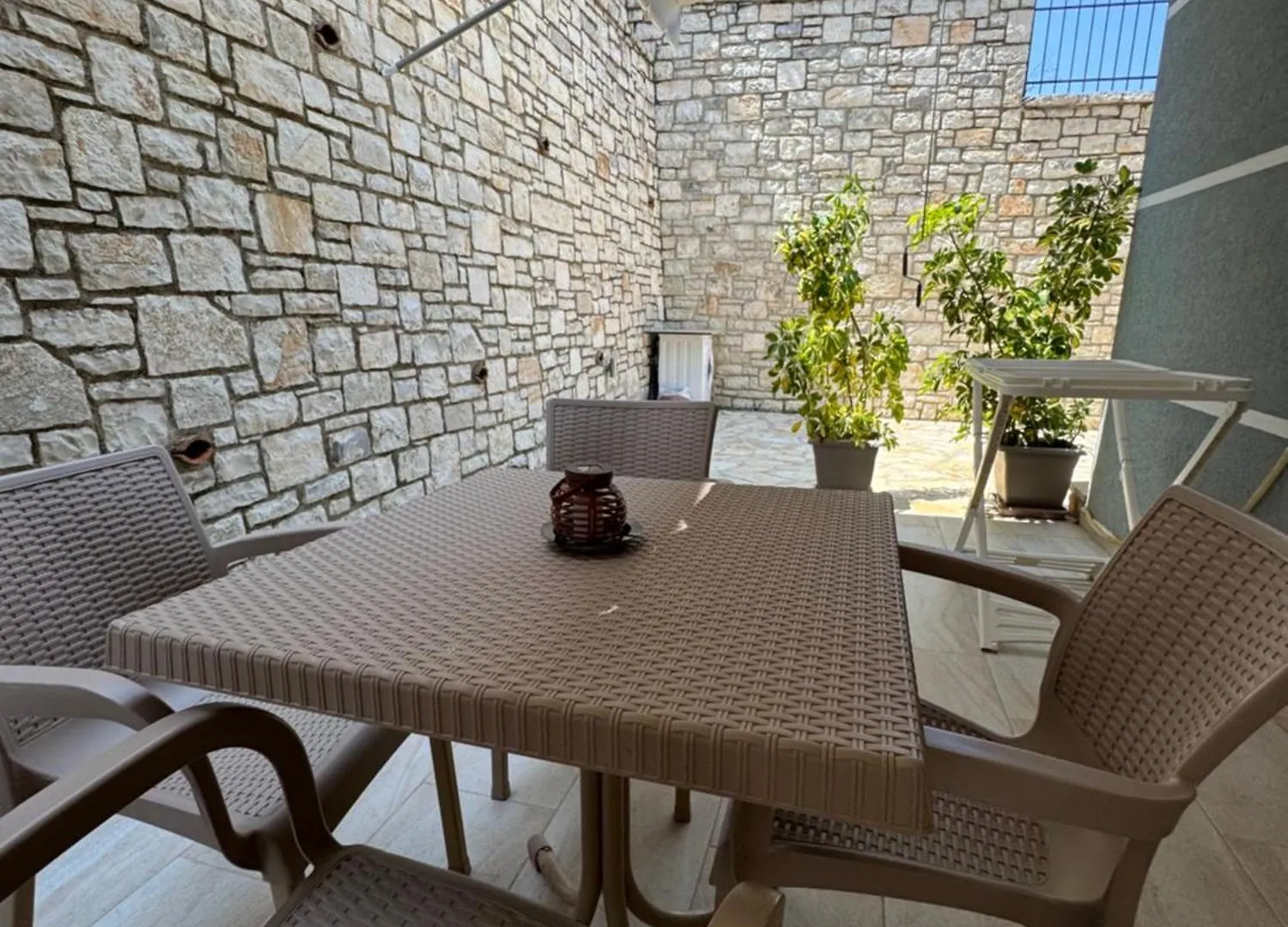 Hotel Artur Apartments Himare