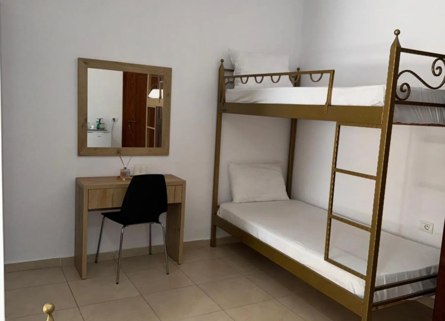 Hotel Artur Apartments Himare